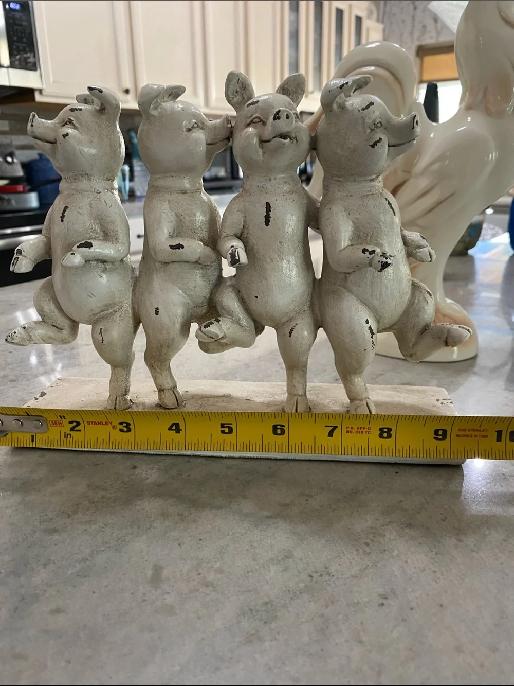 Pier 1 decorative set